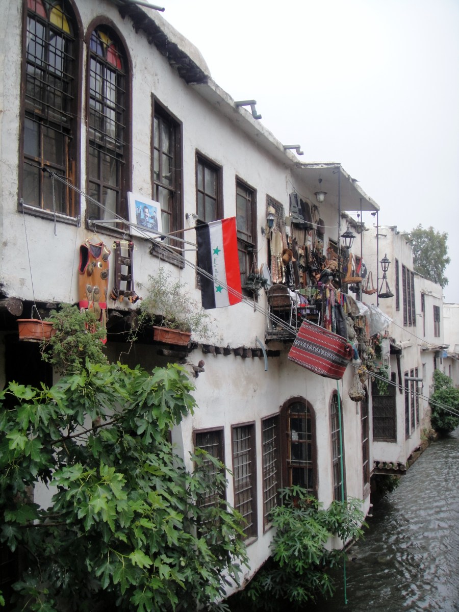 canal-houses-damascus