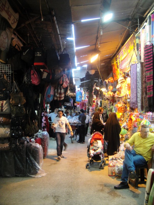 damascus-covered-market