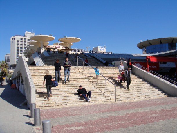 Shlomo-Lahat-Promenade