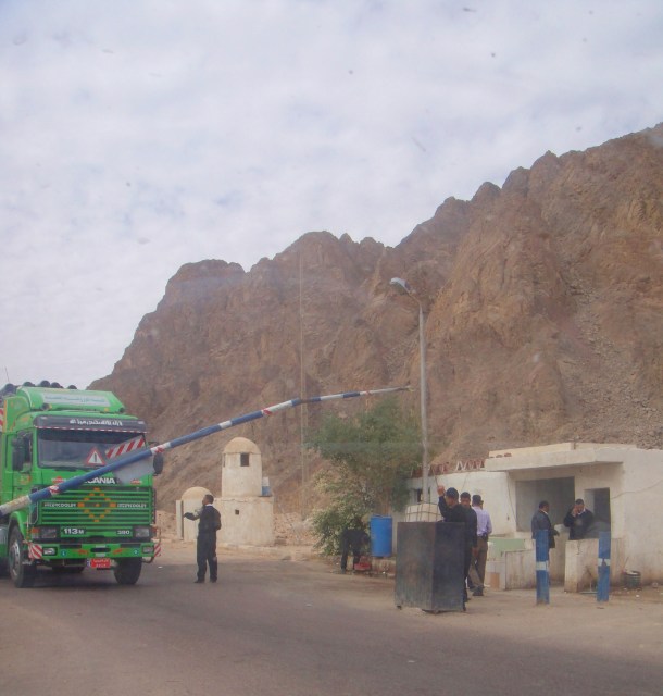 sinai peninsula checkpoint