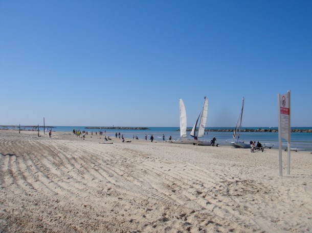 tel-aviv-beach