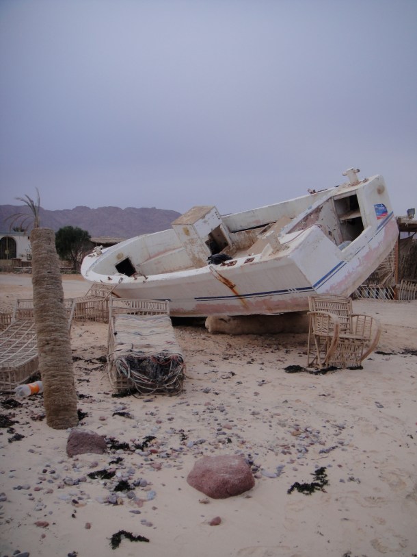 abandoned boat sinai