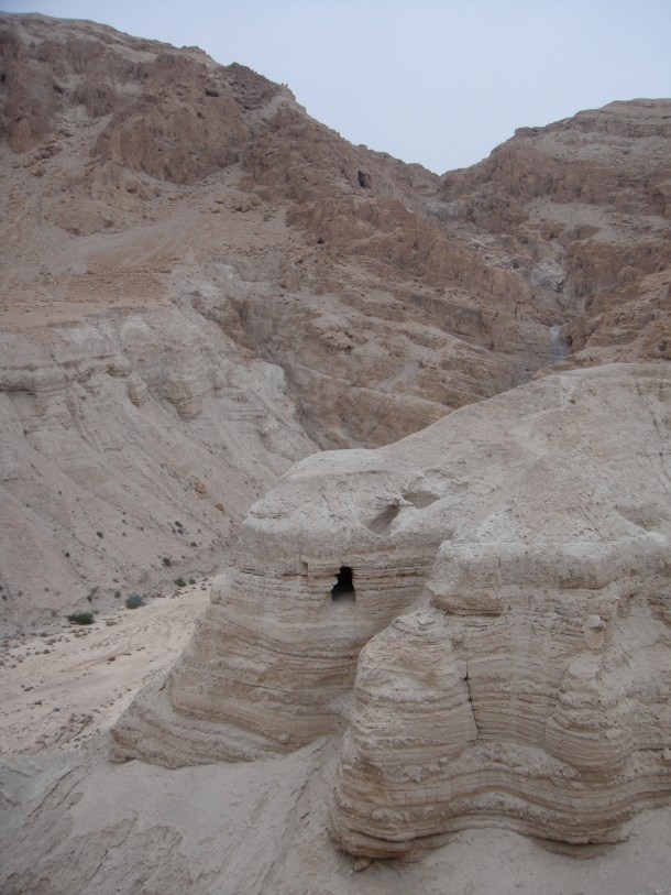 cave 4 kumran