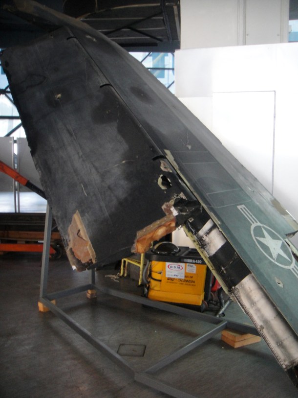 left wing stealth shot down serbia