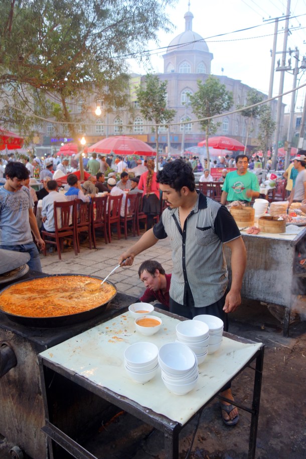 night-market-kashgar