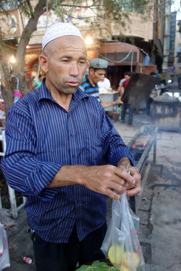 night-market-kashgar