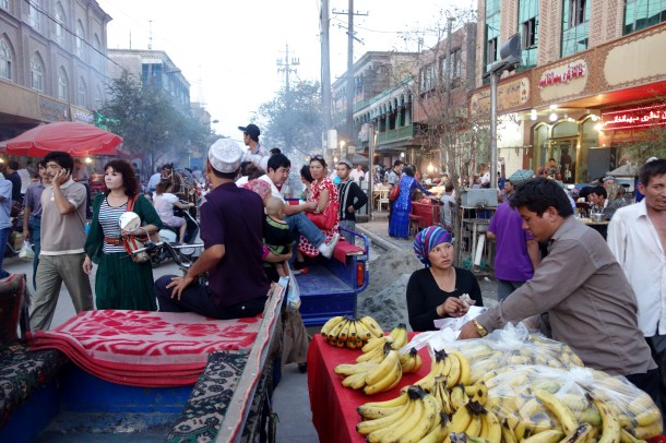night-market-kashgar