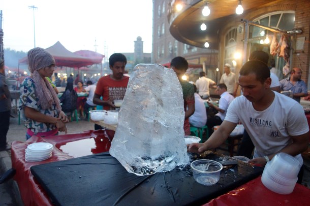 night-market-kashgar