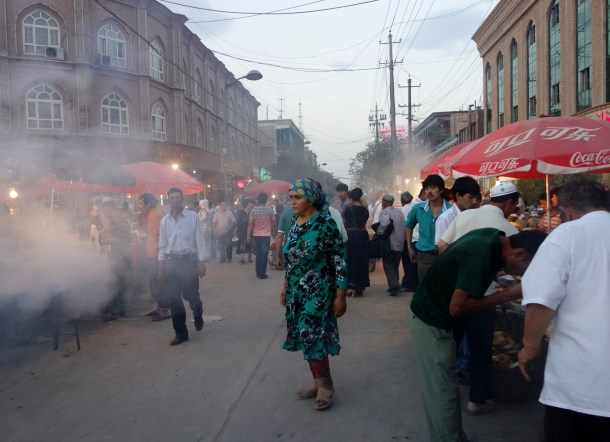 night-market-kashgar