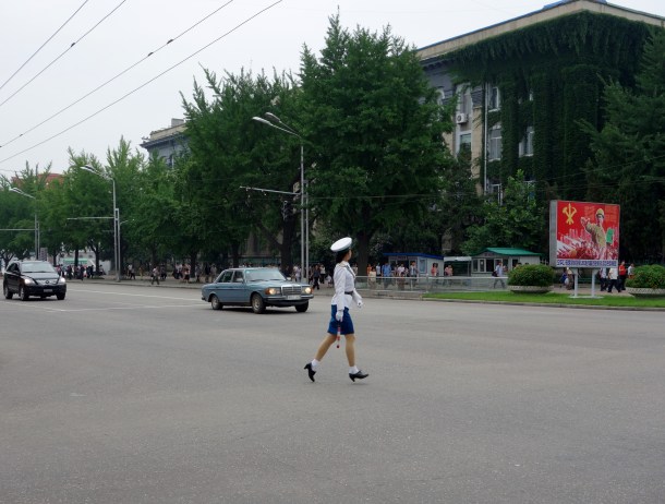 traffic-girl-pyongyang