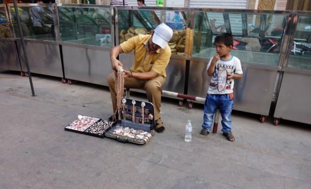 turpan-street-seller