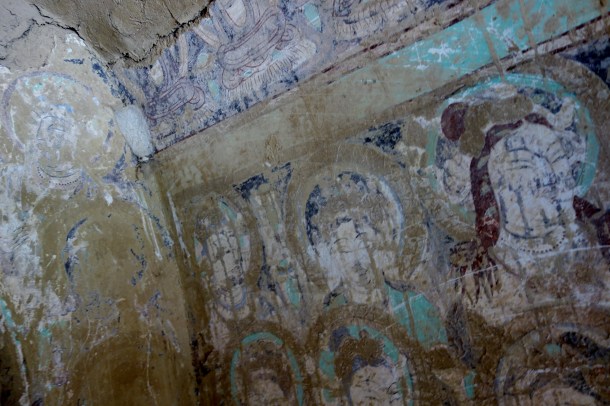 Bezeklik-Buddha-murals