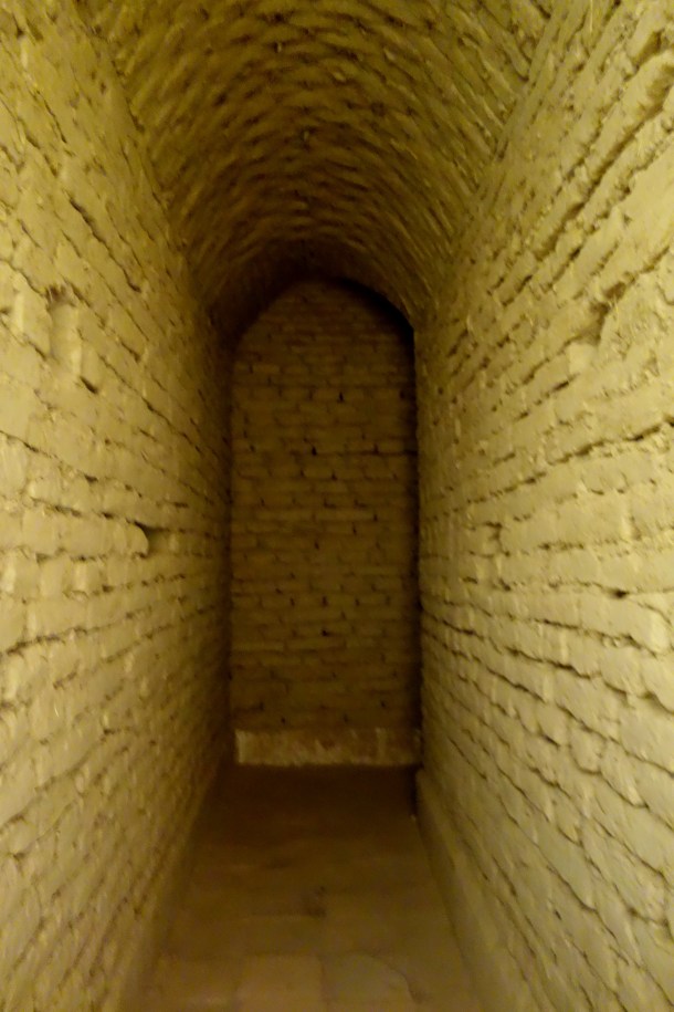 Bezeklik-Thousand-Buddha-Caves