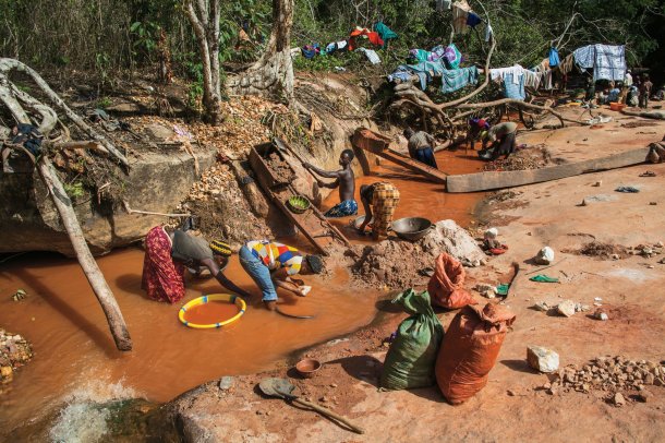 artisanal-gold-miners-sierra-leone