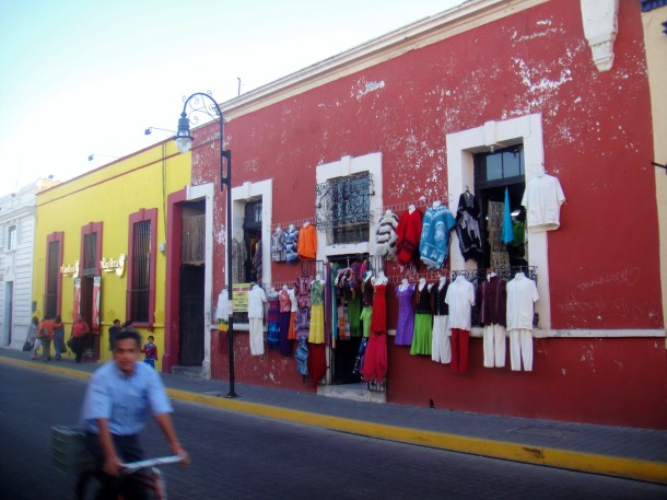 Morelos-Street-Cholula