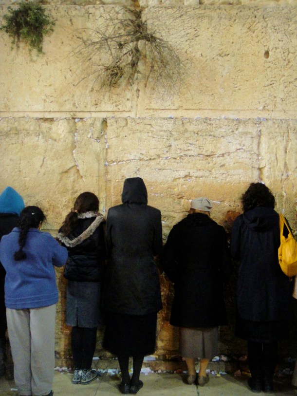 women-wailing-wall