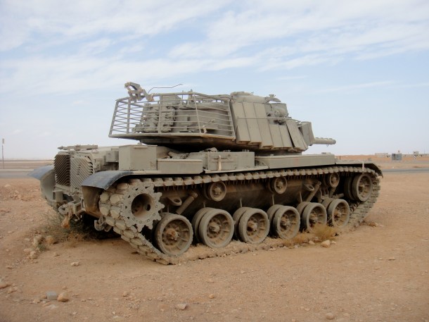 israeli-tank-negev