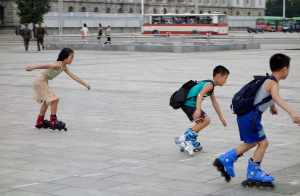 rollerblading-Kim-Il-sung-Square