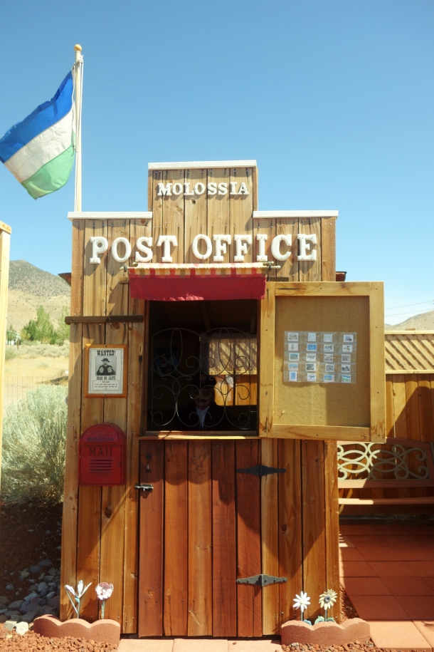 molossia-post-office