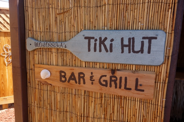 molossia-tiki-hut-bar-and-grill