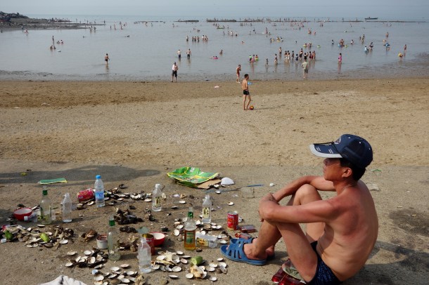 north-korea-beach