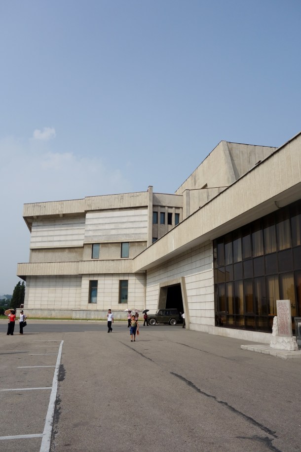 bowling-alley-north-korea