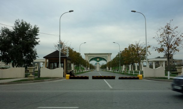 entrance-presidential-palace-grozny