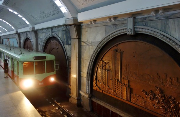 north-korea-subway