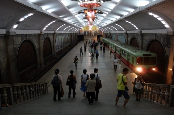 Puhung-station-pyongyang-metro