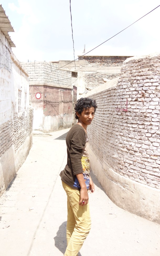 on-the-way-souq-zabid-yemen