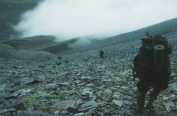 last-pictures-of-roddy-scott-chechen-rebels-transiting-caucasus-mountains