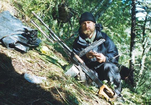 last-pictures-of-roddy-scott-chechen-rebels-transiting-caucasus-mountains