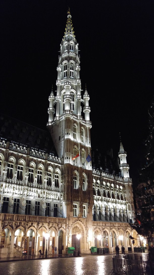 grand-place-terror-alert-brussels
