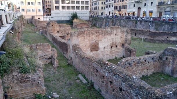 ludus-magnus-gladiator-school-rome 