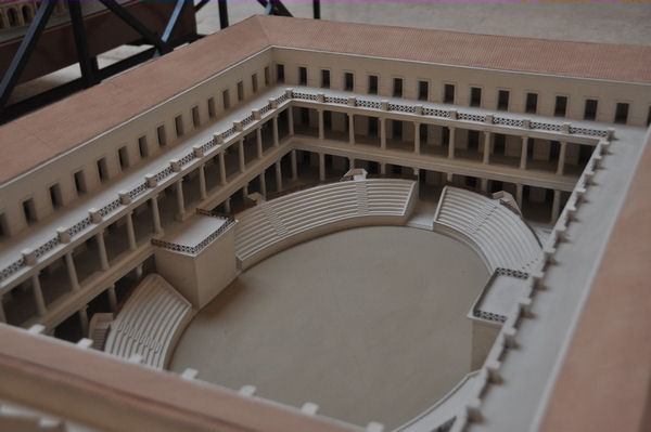 model-of-ludus-magnus