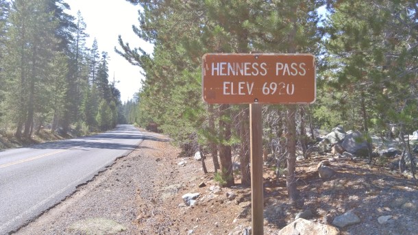 henness-pass-summit-sign