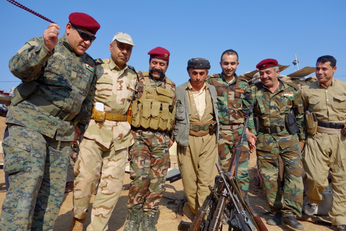 kurdish-peshmerga-dance