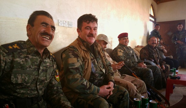 kurdish-peshmerga-entertain-each-other-during-a-break-in-the-fighting