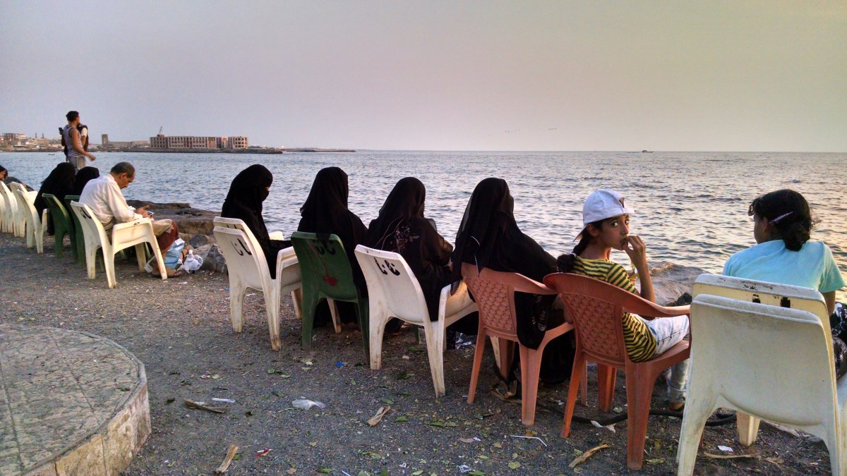 locals-in-the-city-of-hodeida-watching-the-sun-set-and-trying-for-a-brief-moment-to-forget-about-the-war-tearing-their-country-apart